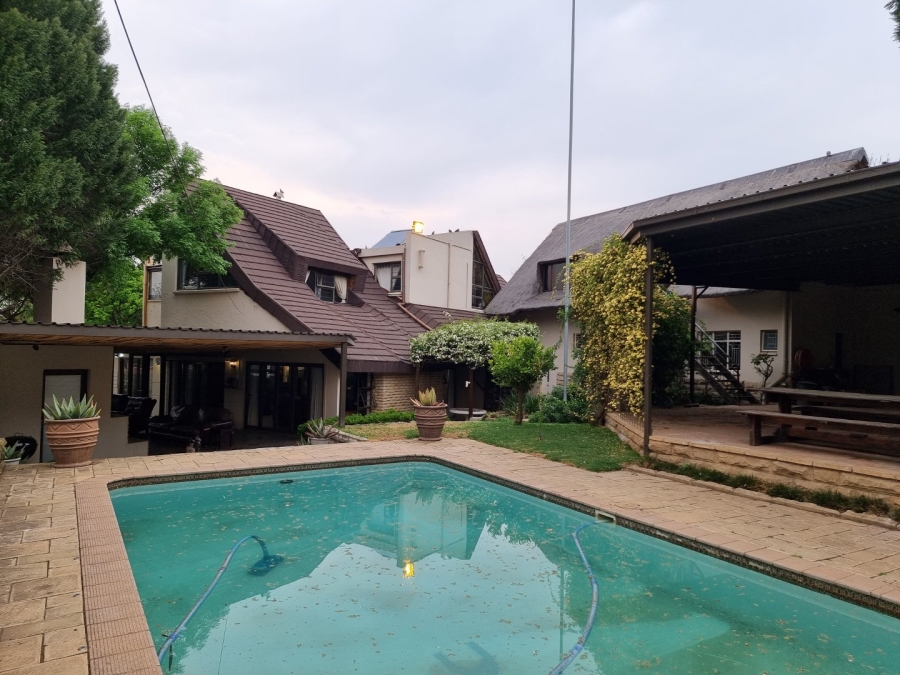 5 Bedroom Property for Sale in Eureka Free State